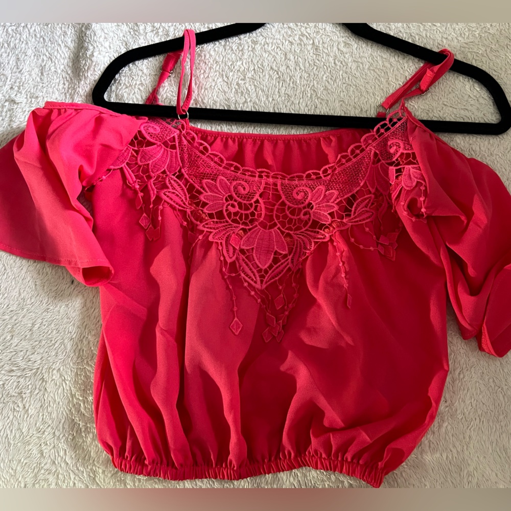 Dress blouse with decorative lace